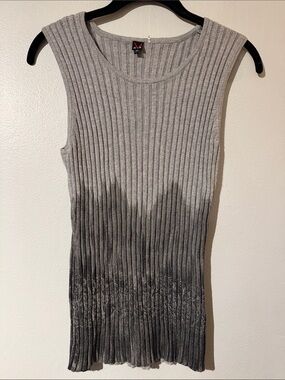 AVA Sleeveless Ribbed Ombre Tank Top - Gray to Black
